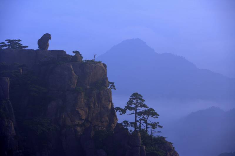 黄山奇峰怪石壮丽风景高清图片