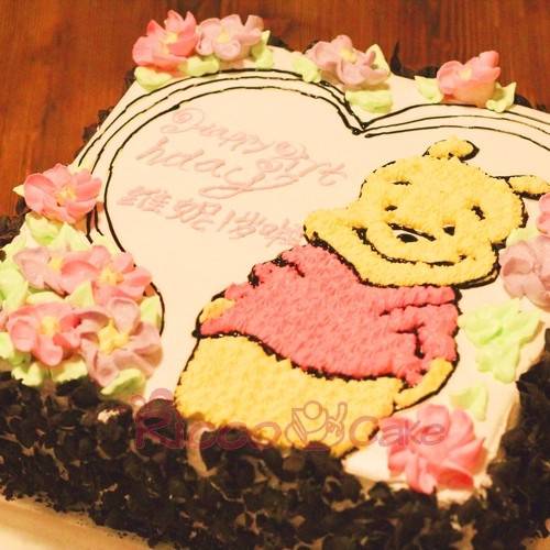 可爱维尼熊唯美卡通蛋糕图片欣赏