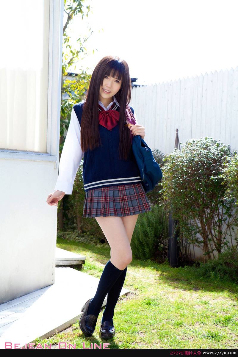 清新制服美女校花写真