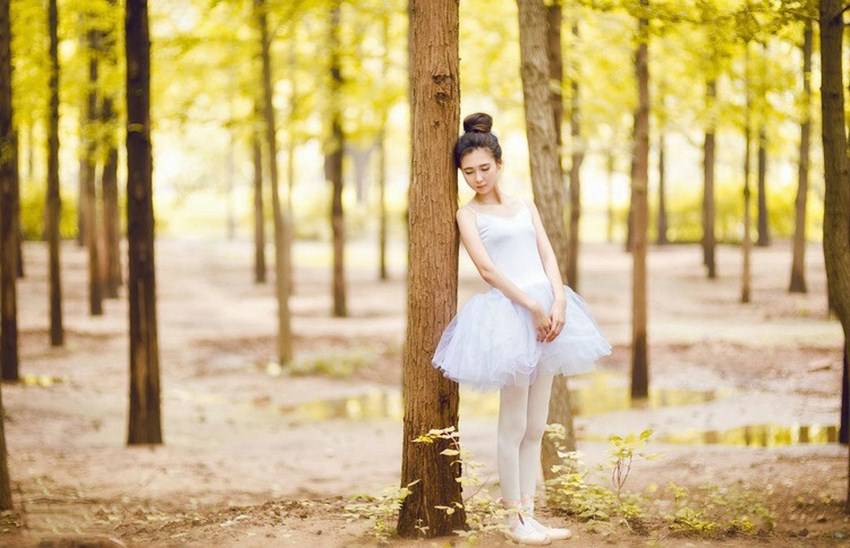 亚洲芭蕾舞美女绝美人体艺术写真