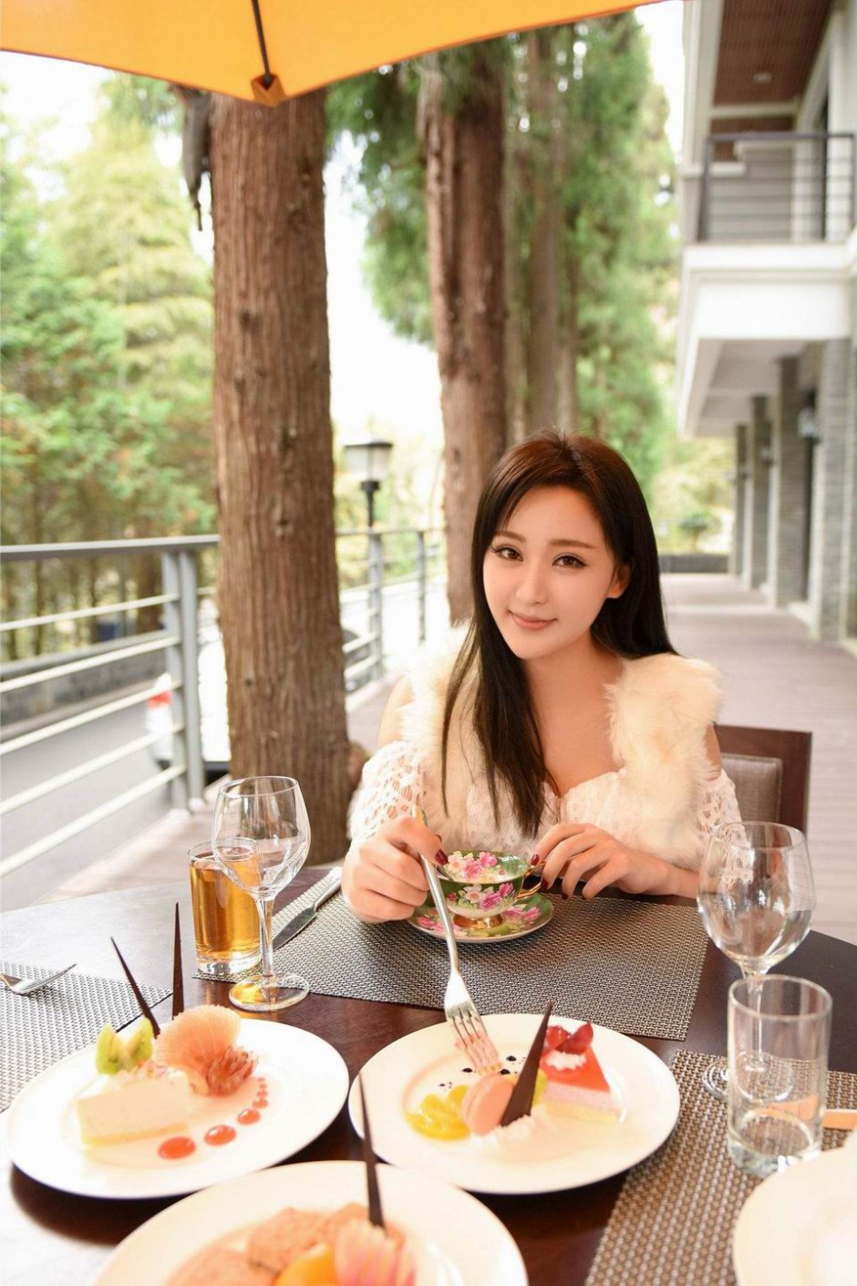 清新气息美女模特奚敏浩迷人写真图片