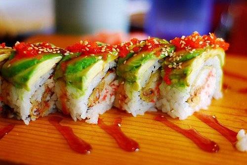 美味的日本寿司图片