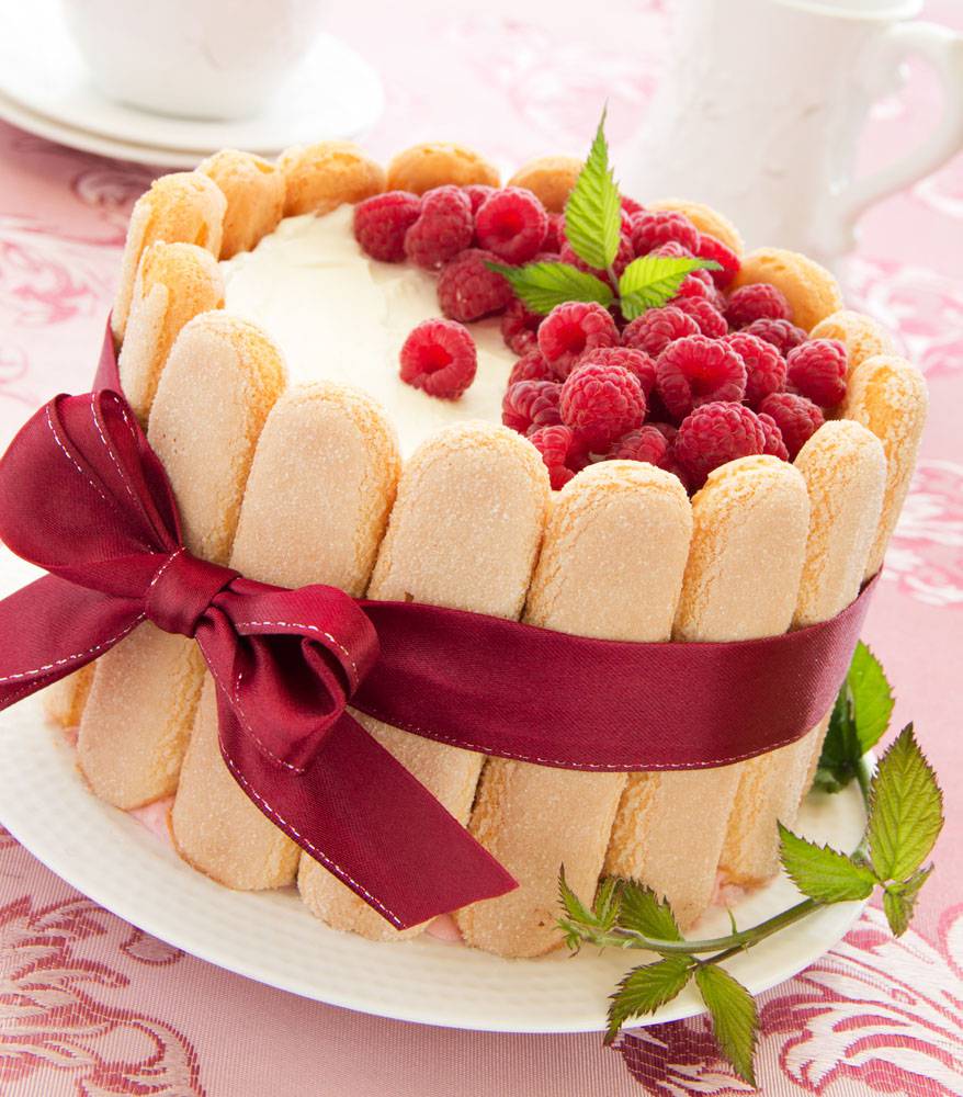香气扑鼻的树莓蛋糕图片