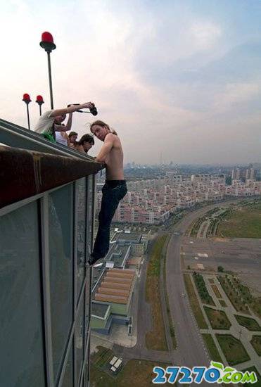 不怕死的家伙都是在玩命