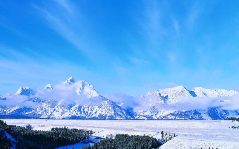 冬天美丽的雪山雪景3d壁纸