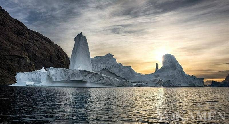 格陵兰岛巨型冰山高清图片
