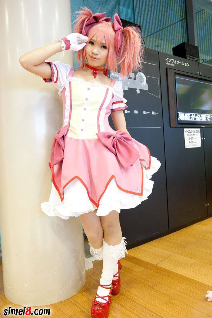 甜美可人的cos二次元公主图片