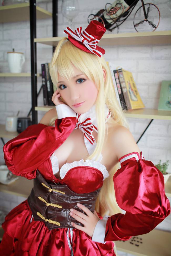 清纯动人美女cosplay裘可拉