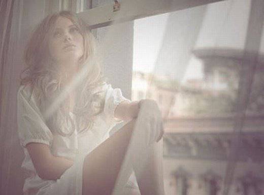 非主流美女伤感背影生活照