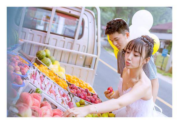 可爱甜蜜情侣图片一男一女