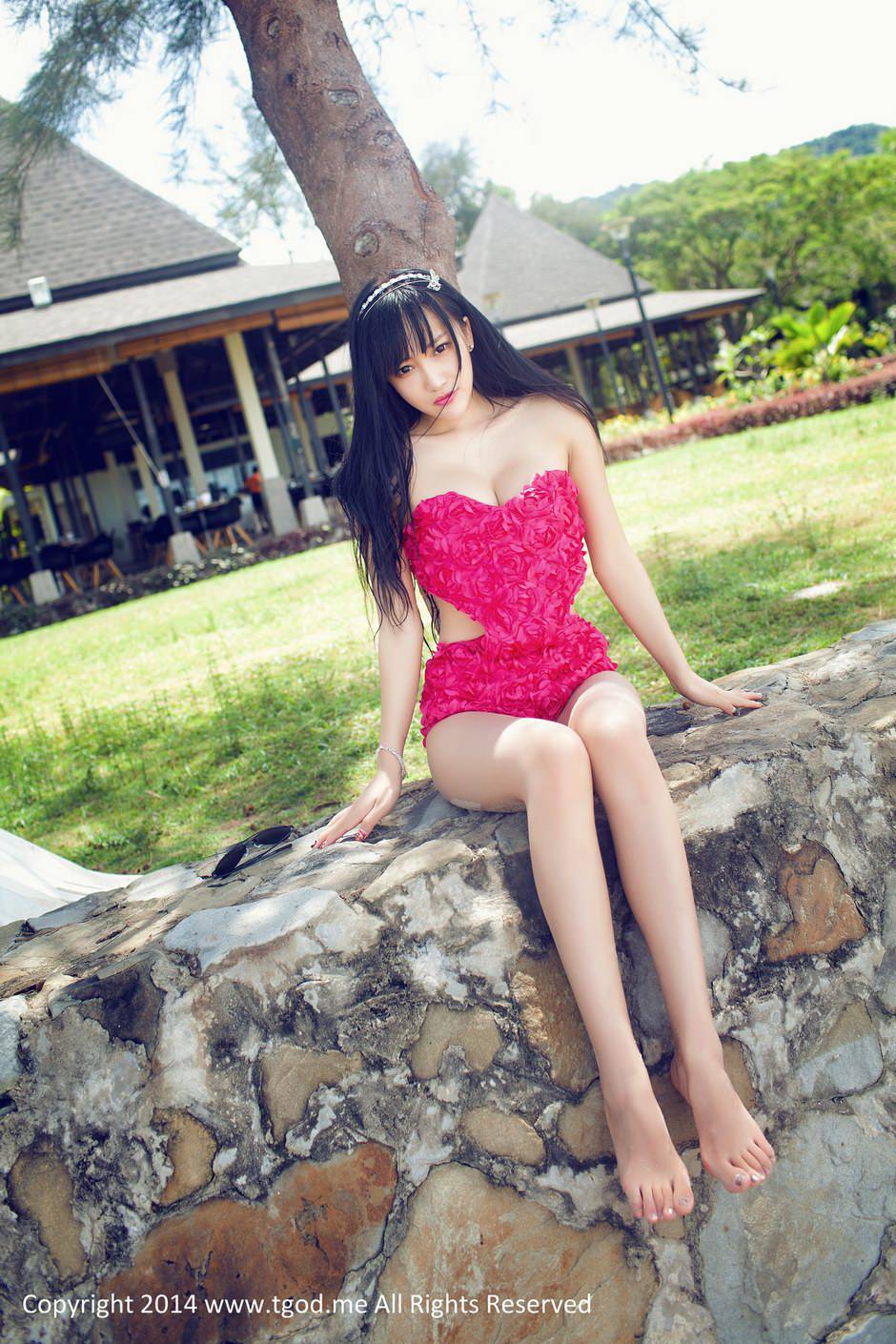 比基尼泳衣女郎杨上萱海边写真