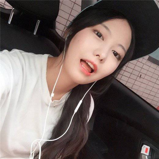 手机qq女生聊天背景图片