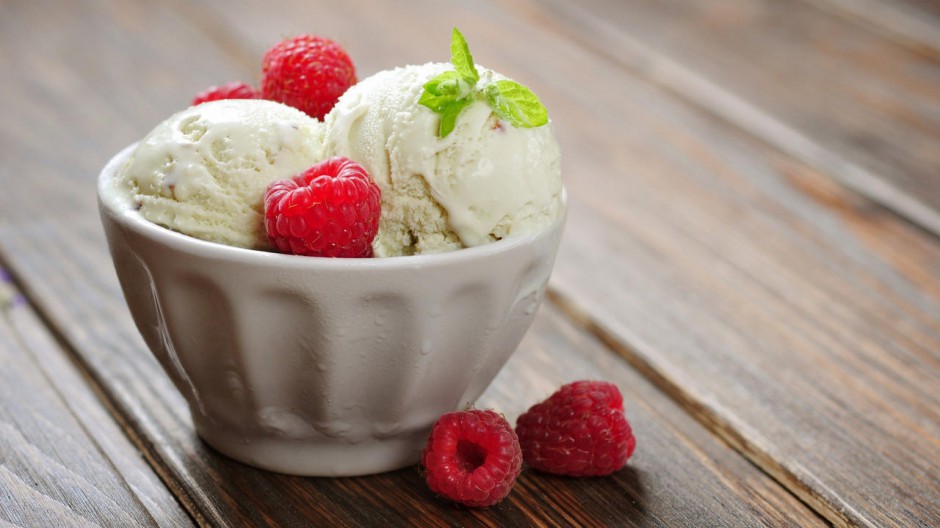 夏日美味水果冰淇淋高清壁纸