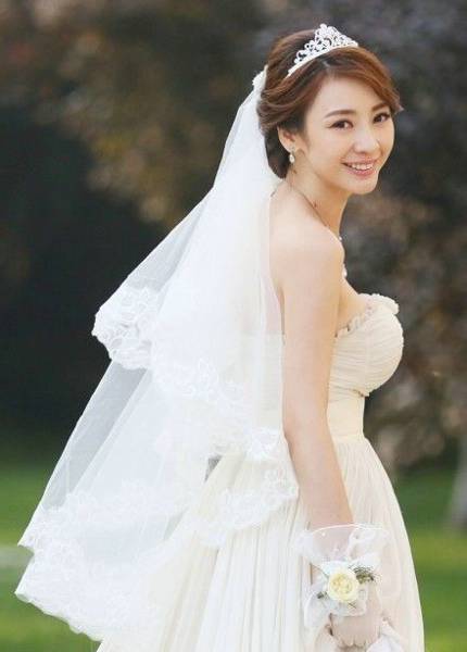 电视剧《咱们结婚吧》柳岩唯美婚纱剧照