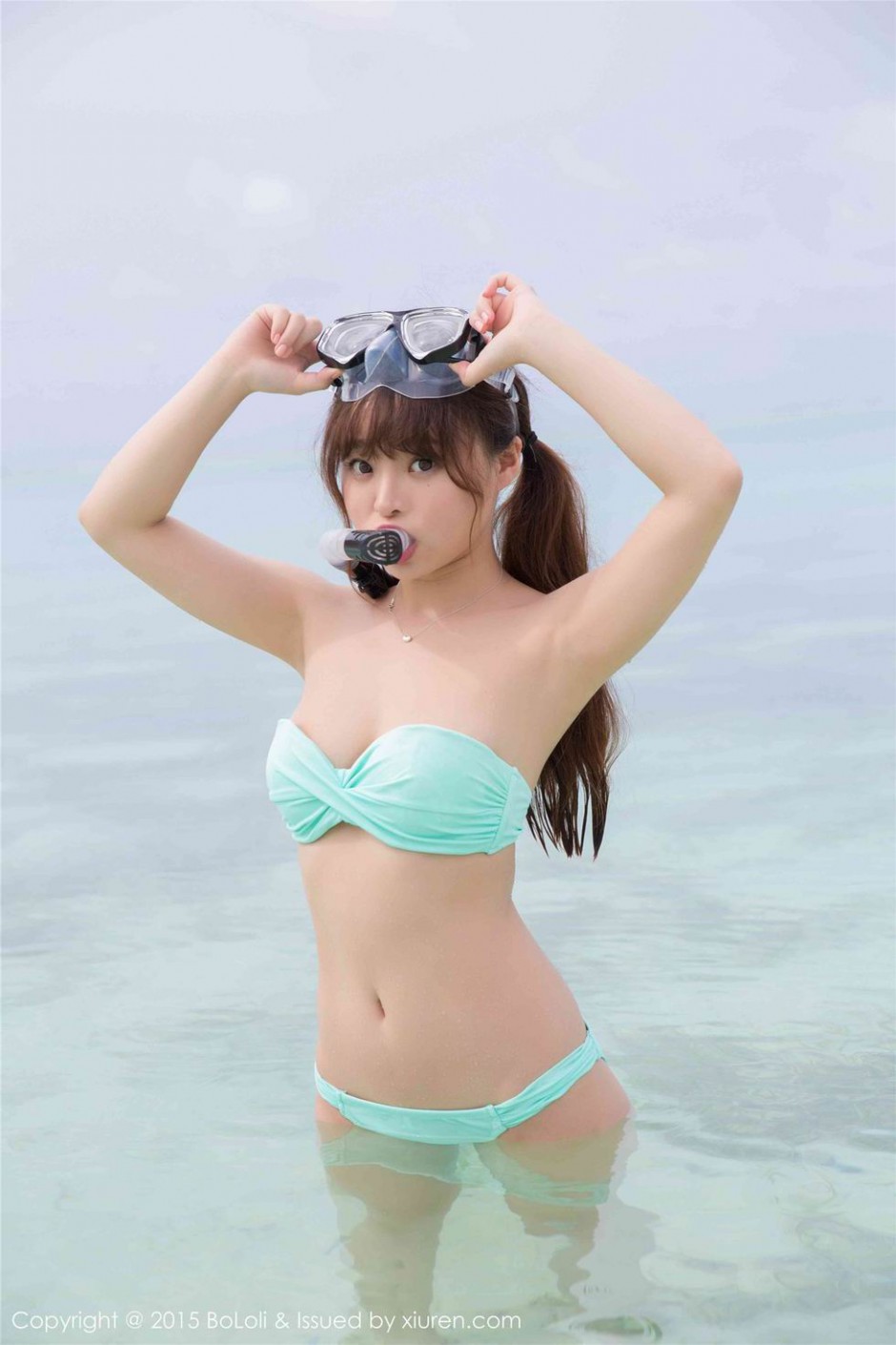 波萝社女神柳侑绮Sevenbaby夏日海边比基尼写真