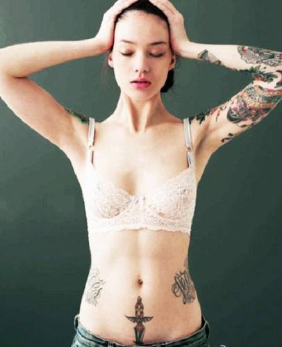 欧美霸气女生花臂纹身图案