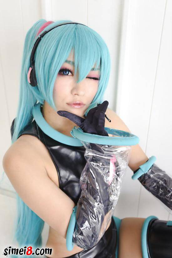 真人版可爱初音mikucos图片