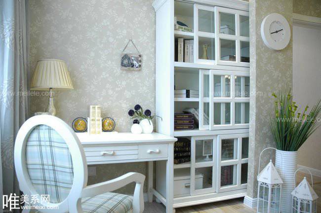 卧室书房一体化清爽格局设计方案欣赏