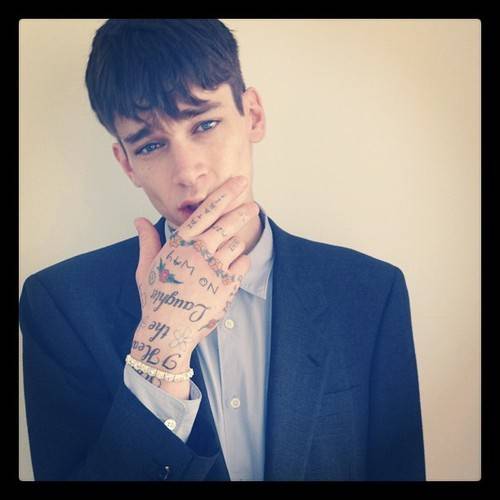 超酷个性非主流帅哥纹身图片