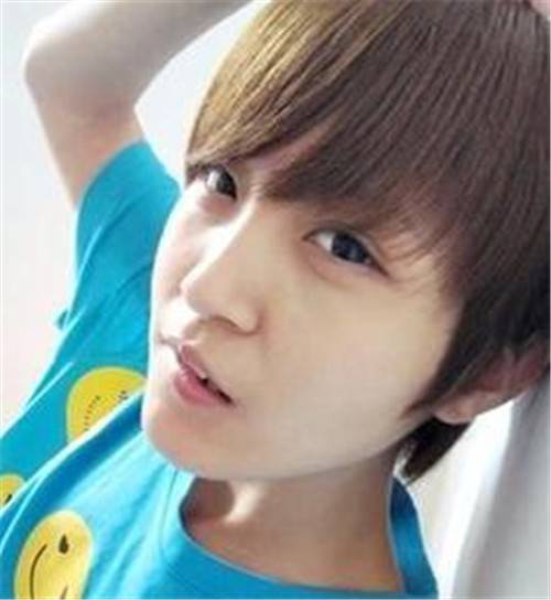 帅气小男生图片非主流真实自拍图片