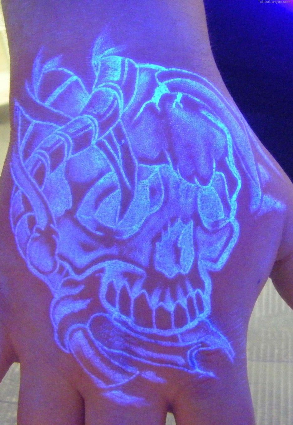 荧光刺青手背隐形纹身图案