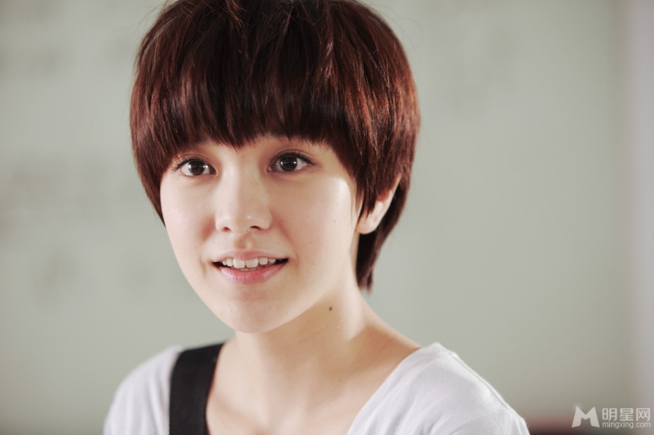 台湾女演员郭采洁清纯甜美写真