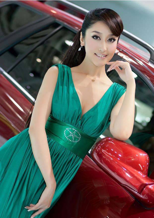 盘点车展上的靓丽车模合集