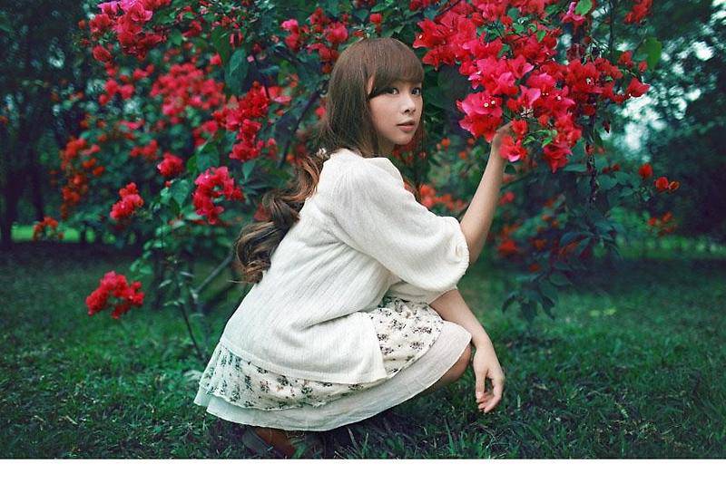 qq伤感森系大学生女生图片