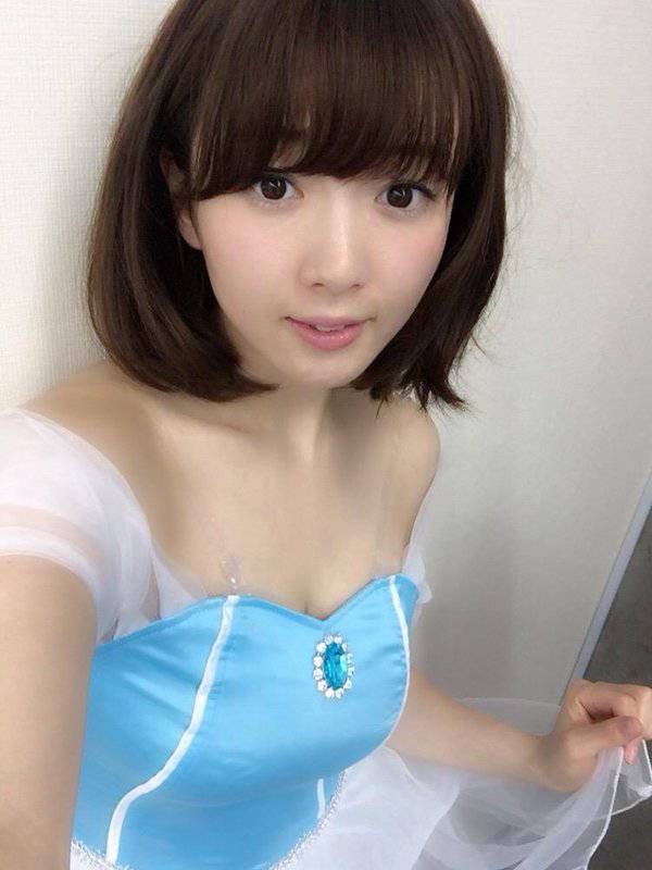 日本清新养眼妹子美胸诱惑照