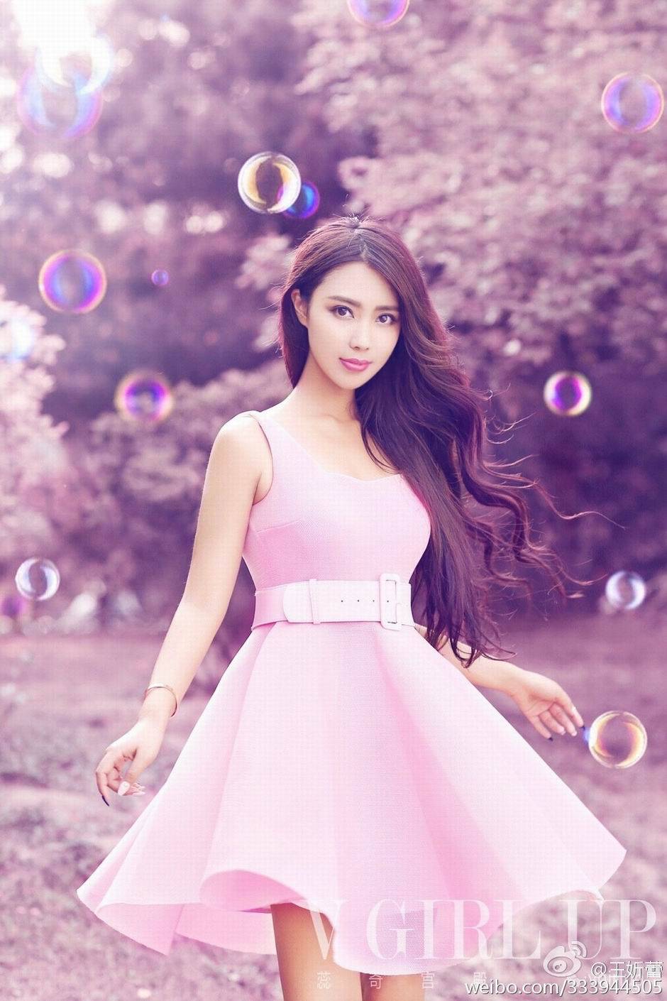 宅男女神王妡蕾妩媚诱惑写真