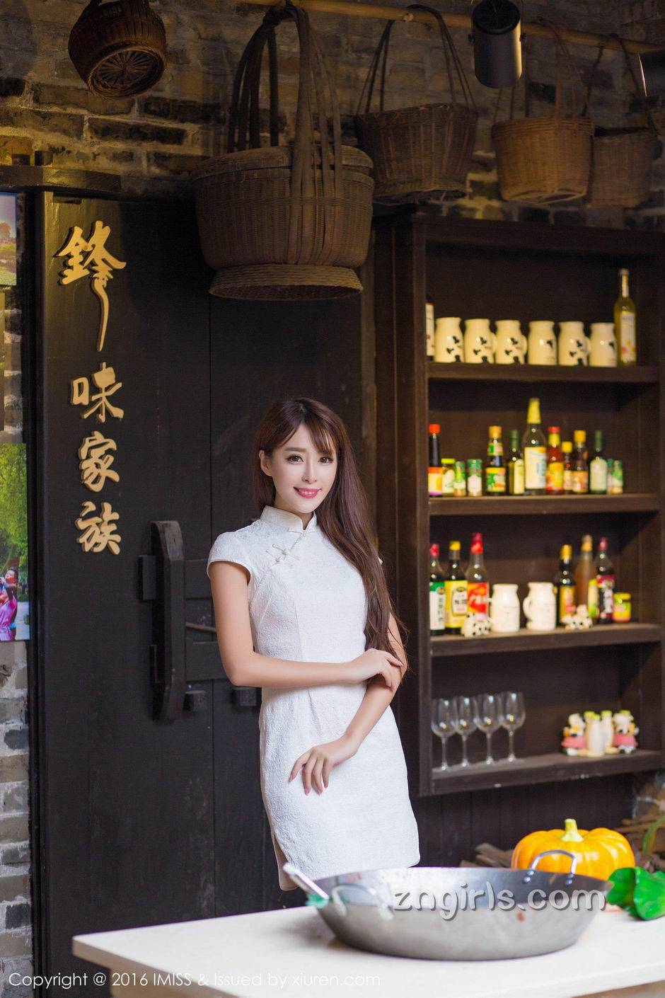 爱蜜社古典美人唯美户外写真图片