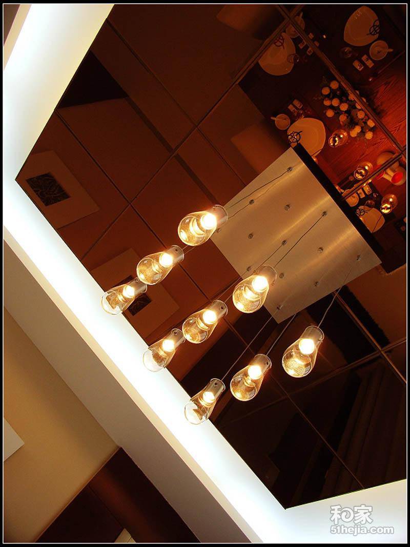 现代装修风格 复式别墅整体布置格局