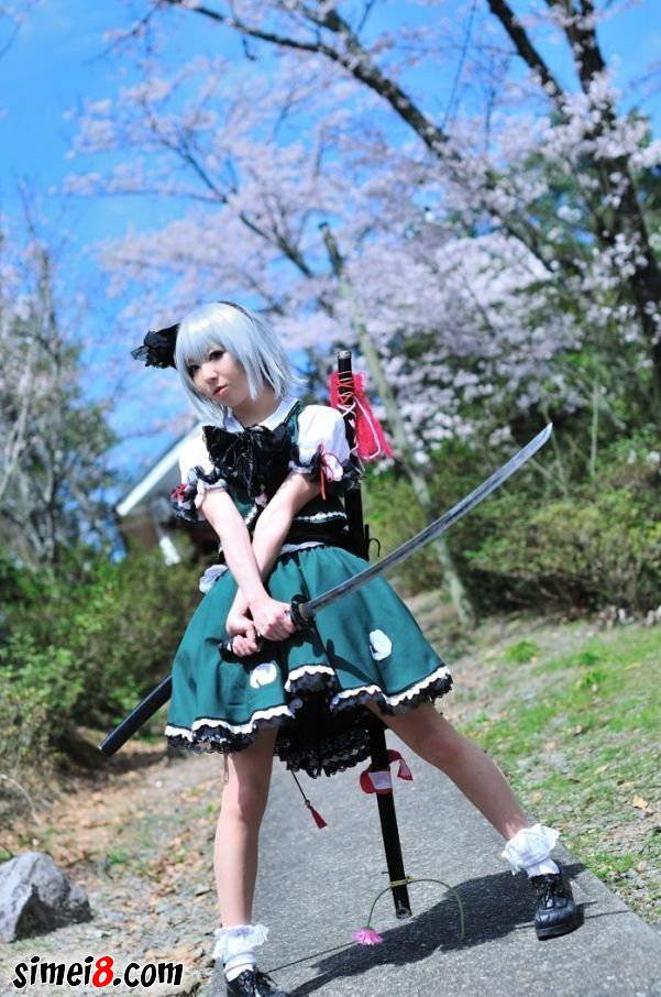 cosplay美女深山修炼迷人图集