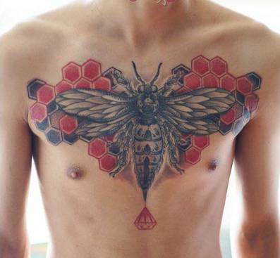 男生胸部艺术纹身图精美对称