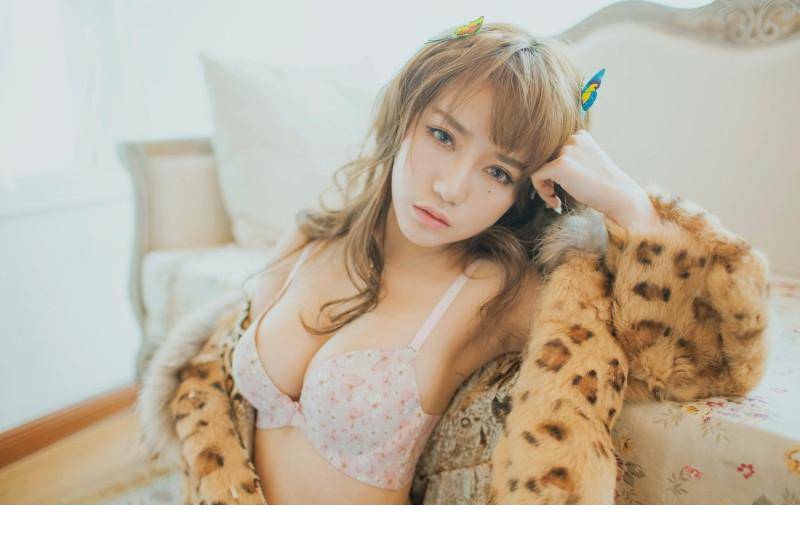 性感美女私房情趣内衣秀