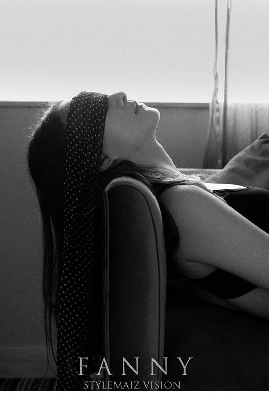 时尚蕾丝女神人体艺术照片