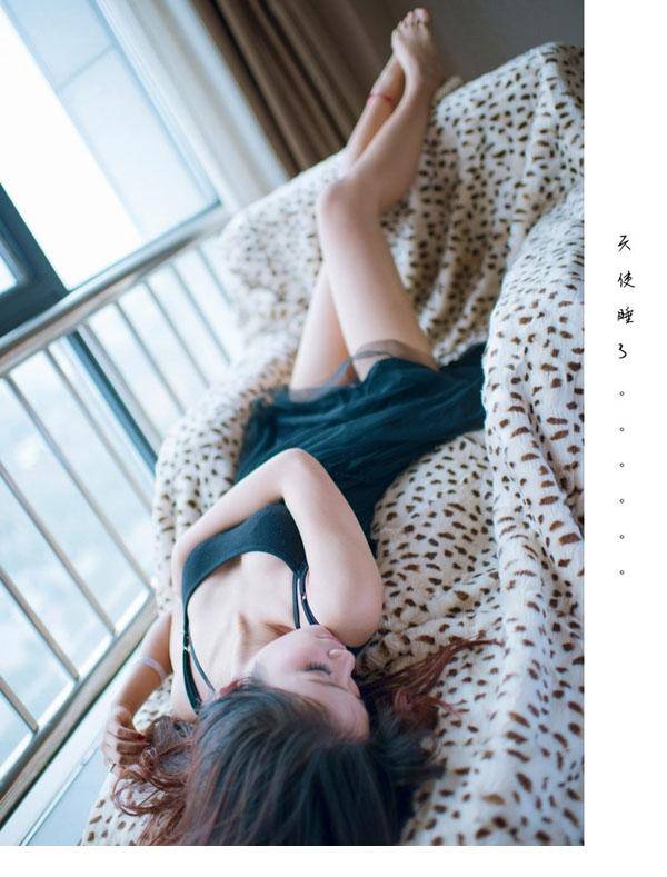 性感御姐尽显成熟魅力组图