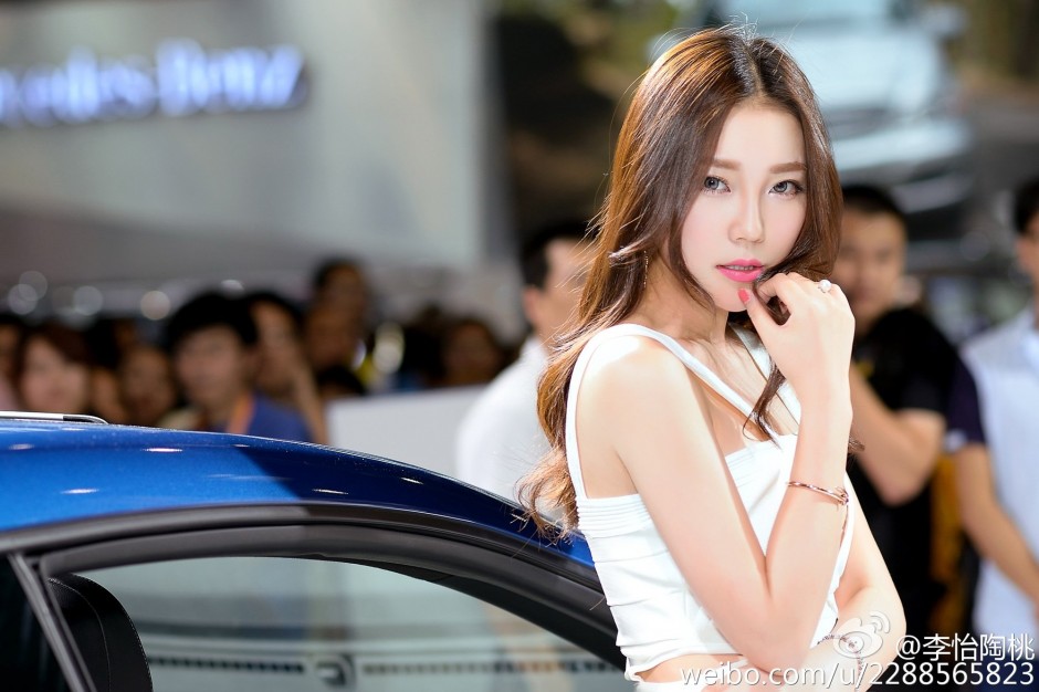 高雅气质车模李怡陶桃美图合辑