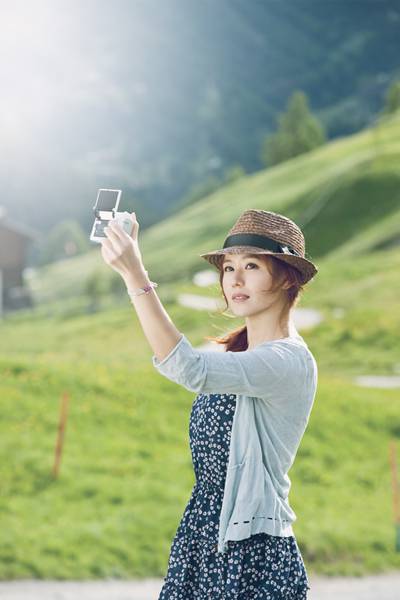 韩国女明星孙艺珍清新可人唯美靓照