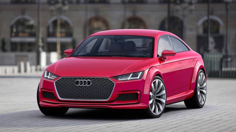 奥迪TT火红Sportback概念车驰骋街道