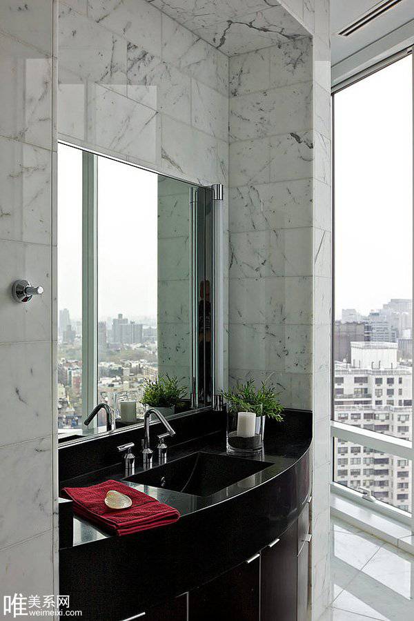 现代简约复式套房装修效果图欣赏