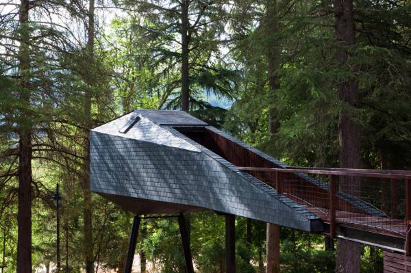 森林里的创意生态小屋家居设计