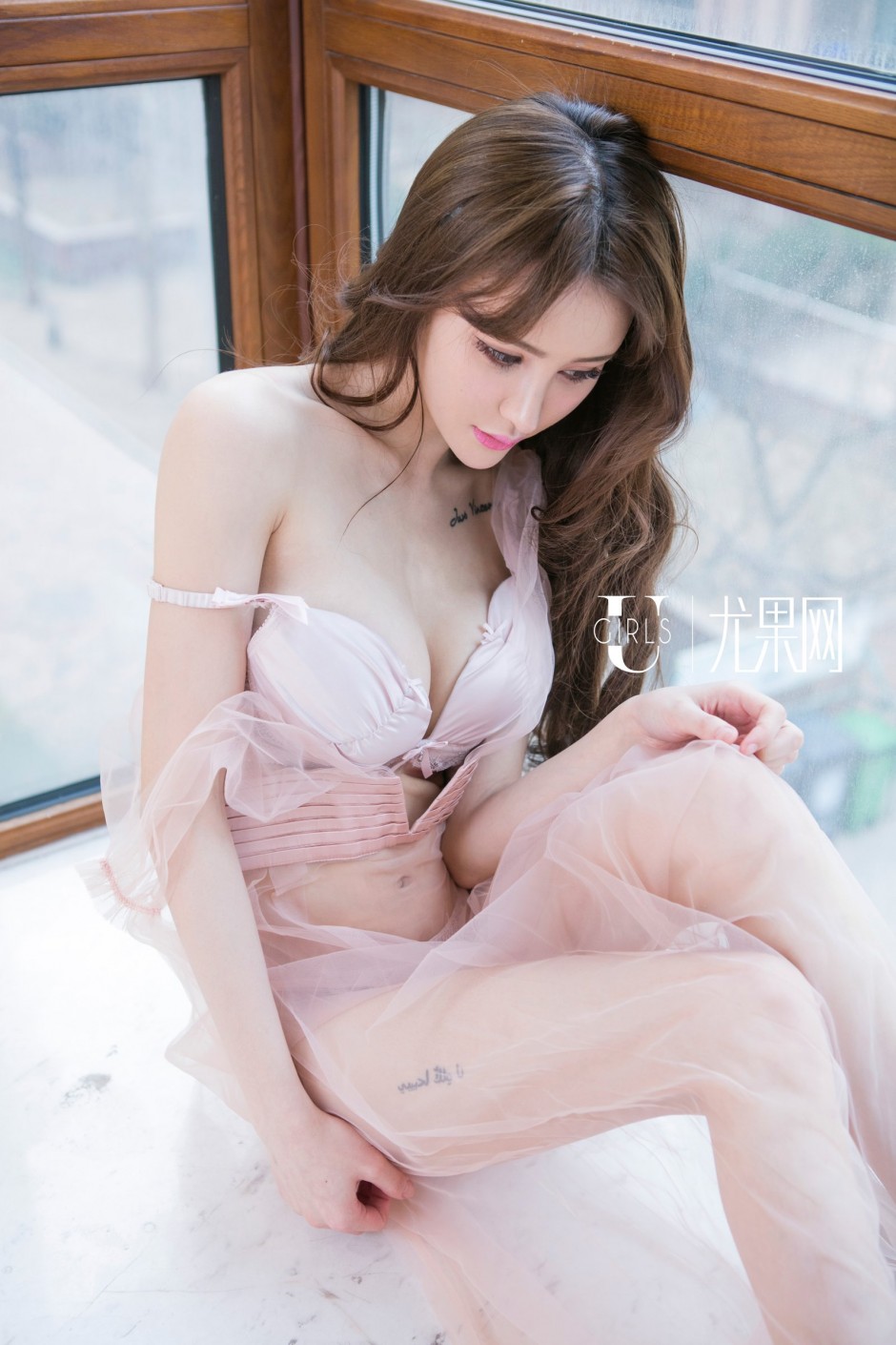 模特美女Cheryl青树性感浴室写真