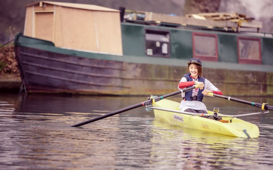 qq花儿与少年桌面壁纸