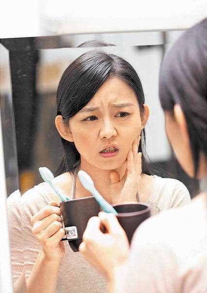 悲伤哭泣fzl忧郁女生图片