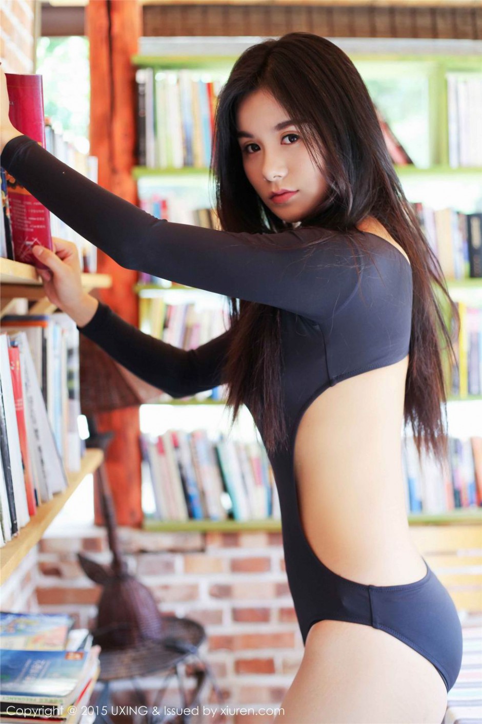 优星馆气质美女王欣然摆弄身姿超级性感