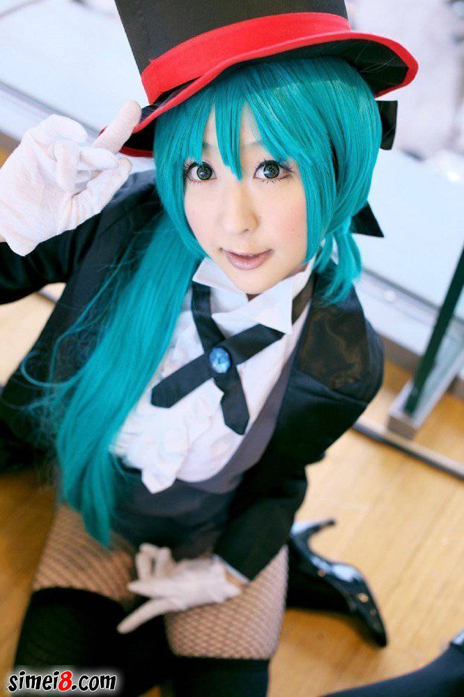 黑丝萝莉网袜燕尾服cosplay初音未来