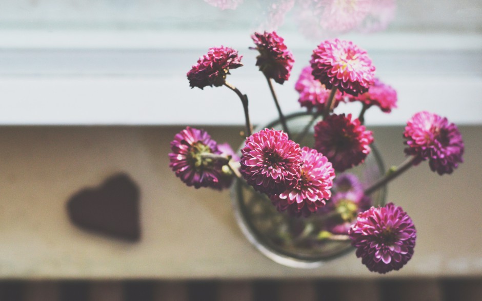 清新简洁插花壁纸