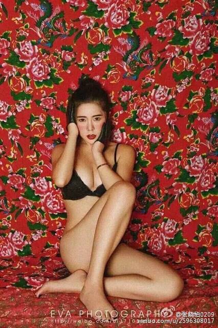 比基尼小姐张晓柏丰满诱惑写真集