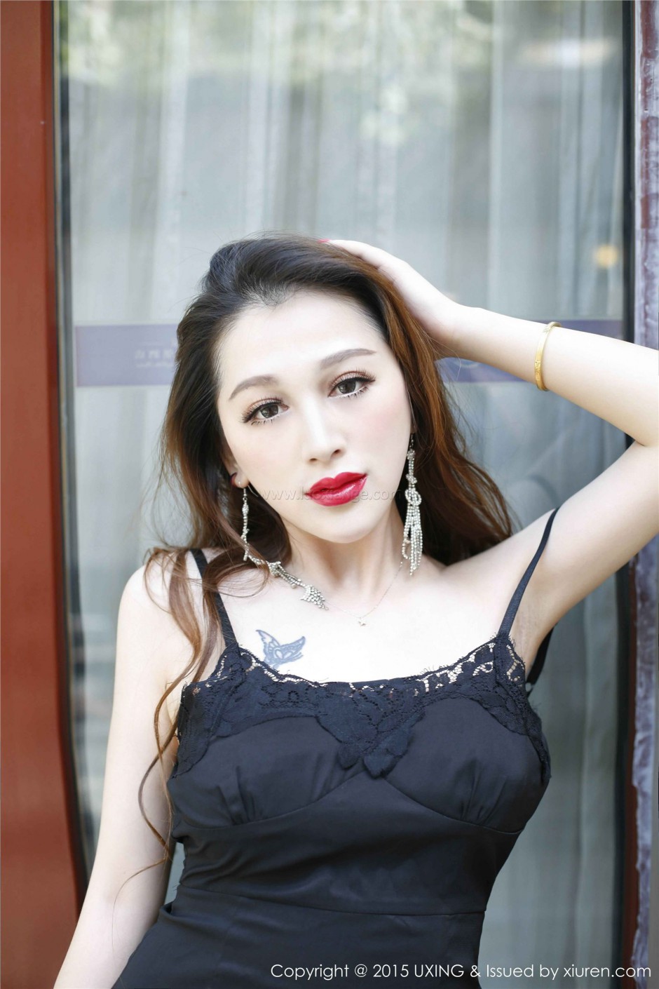 优星馆性感少妇沈璐Lulu烈焰红唇写真套图